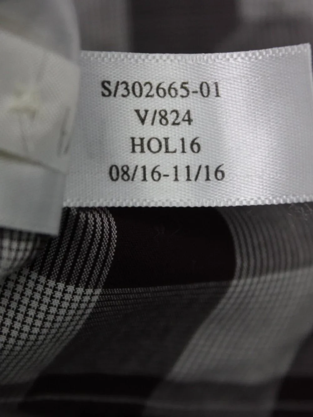 Banana Republic pictures business shipping
